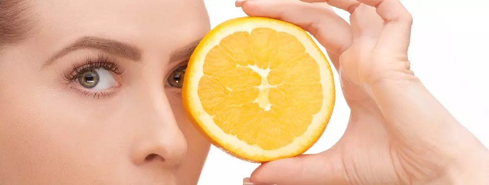 Qué hace la Vitamina C en la Piel de la Cara
